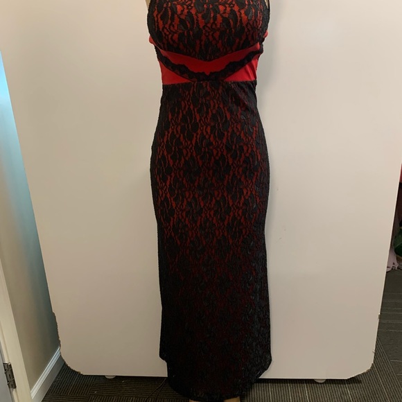 Women junior black- red strapless lace bodycon maxi dress size (M)  sleeveless - Picture 4 of 10